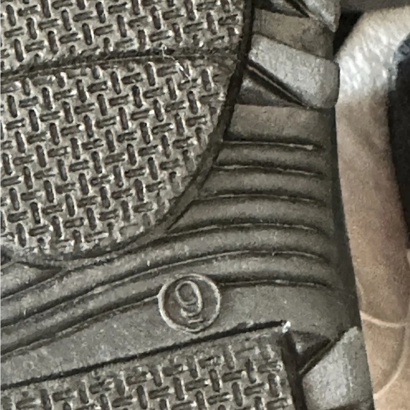 Kids Winter snow boots Size 9 RBX with removable lining  black and red - Picture 7 of 11